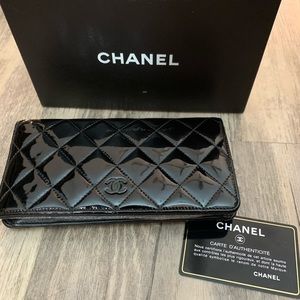 Chanel Yen wallet